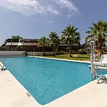 Апартаменти Allo Bonald Parking Piscina 3