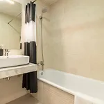 Allo Bonald Parking Piscina 3 Апартаменти *