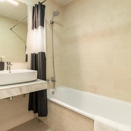 Allo Apartments Bonald Parking Piscina 3 Habitaciones Apartament *