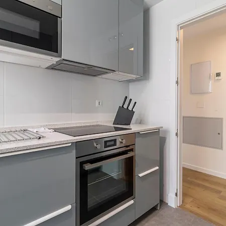 Apartament Allo Apartments Bonald Parking Piscina 3 Habitaciones *